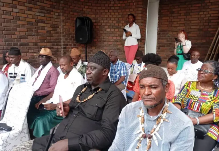 OUVERTURE DE LA TOUTE PREMIÈRE BIBLIOTHÈQUE DE BONEWONDA